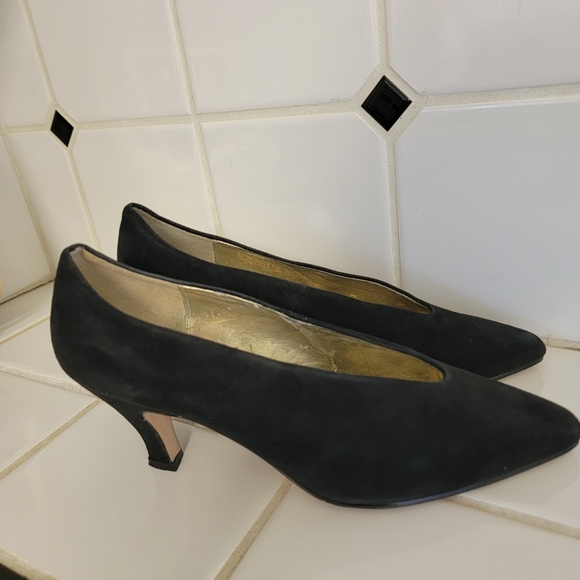Black Suede Pumps